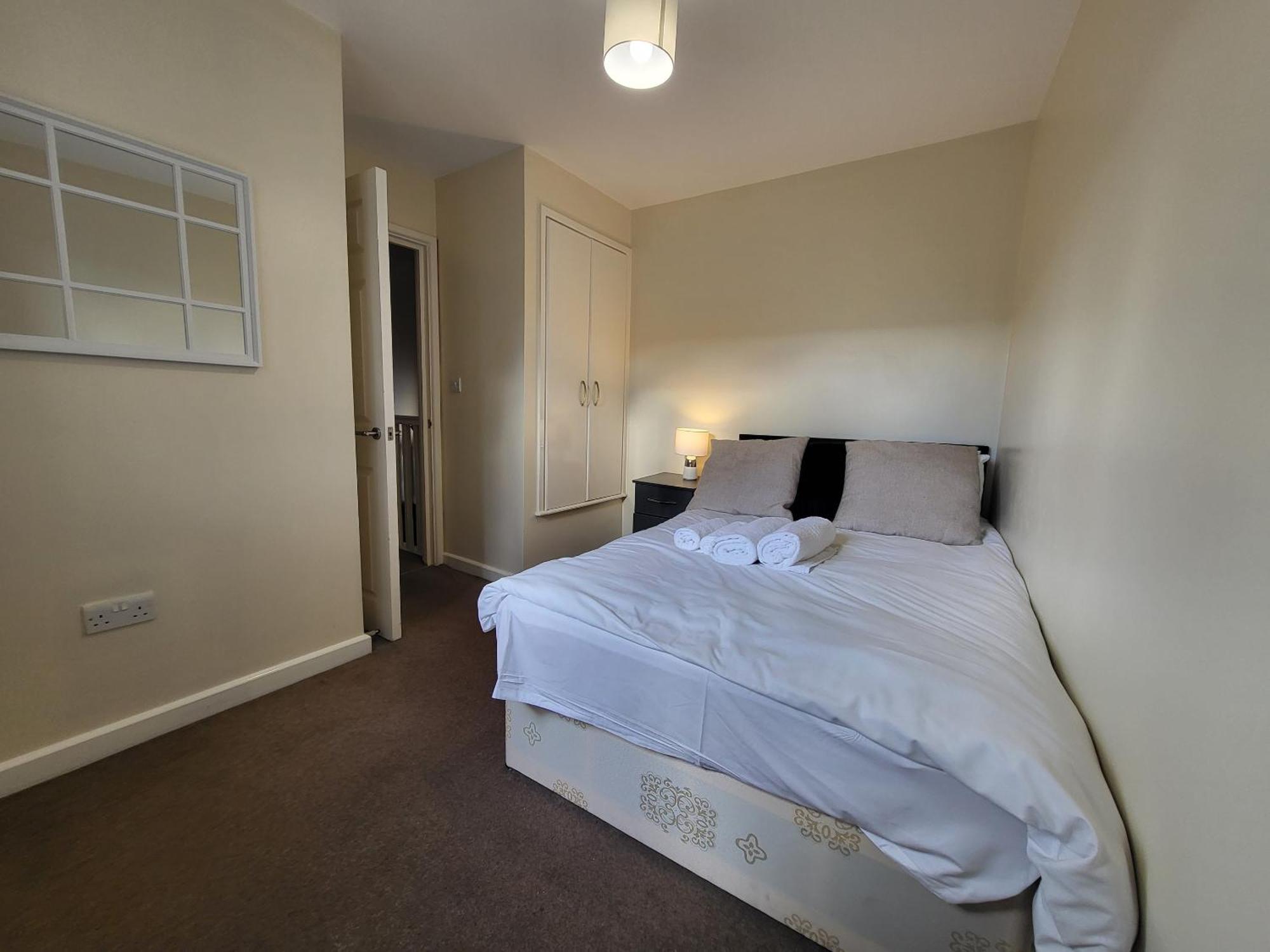Great Apartment Next To Tooting Bec Tube Station! 런던 외부 사진